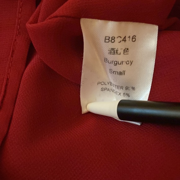 Burgundy Razorback Adjustable Loose Fitting Top - Picture 6 of 6